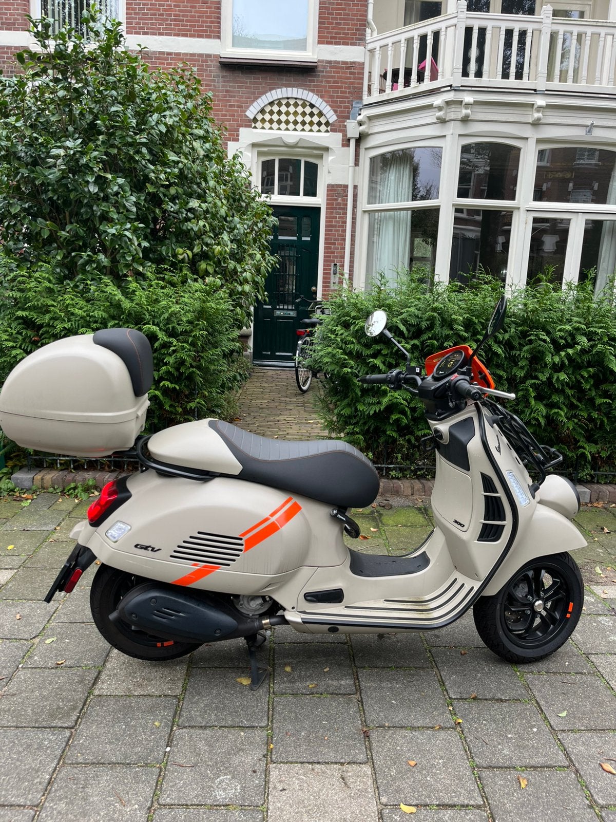 Vespa GTV/GTE 300 HPE 2025 1.100 km Veel extra’s, NIEUW, Scooter, 300 cc, Nieuw, Particulier