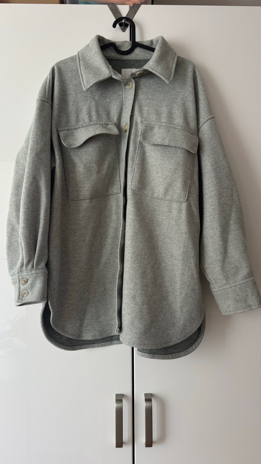 H&M Grijze Shacket Overshirt Maat L, Kleding | Dames, Ophalen of Verzenden, Zo goed als nieuw, Maat 42/44 (L), Grijs