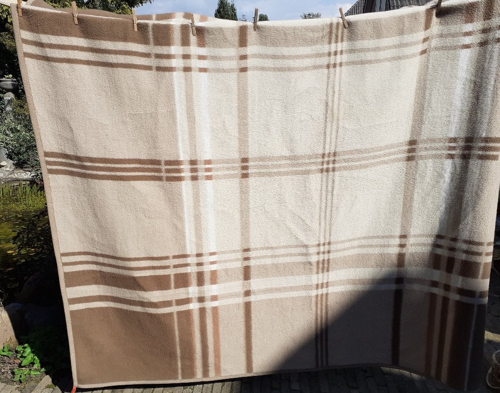 DIDAS vintage bruin dralon deken Extra GROOT! 2.40 x 2.20 mt, Huis en Inrichting, Slaapkamer | Beddengoed, Gebruikt, Overige kleuren