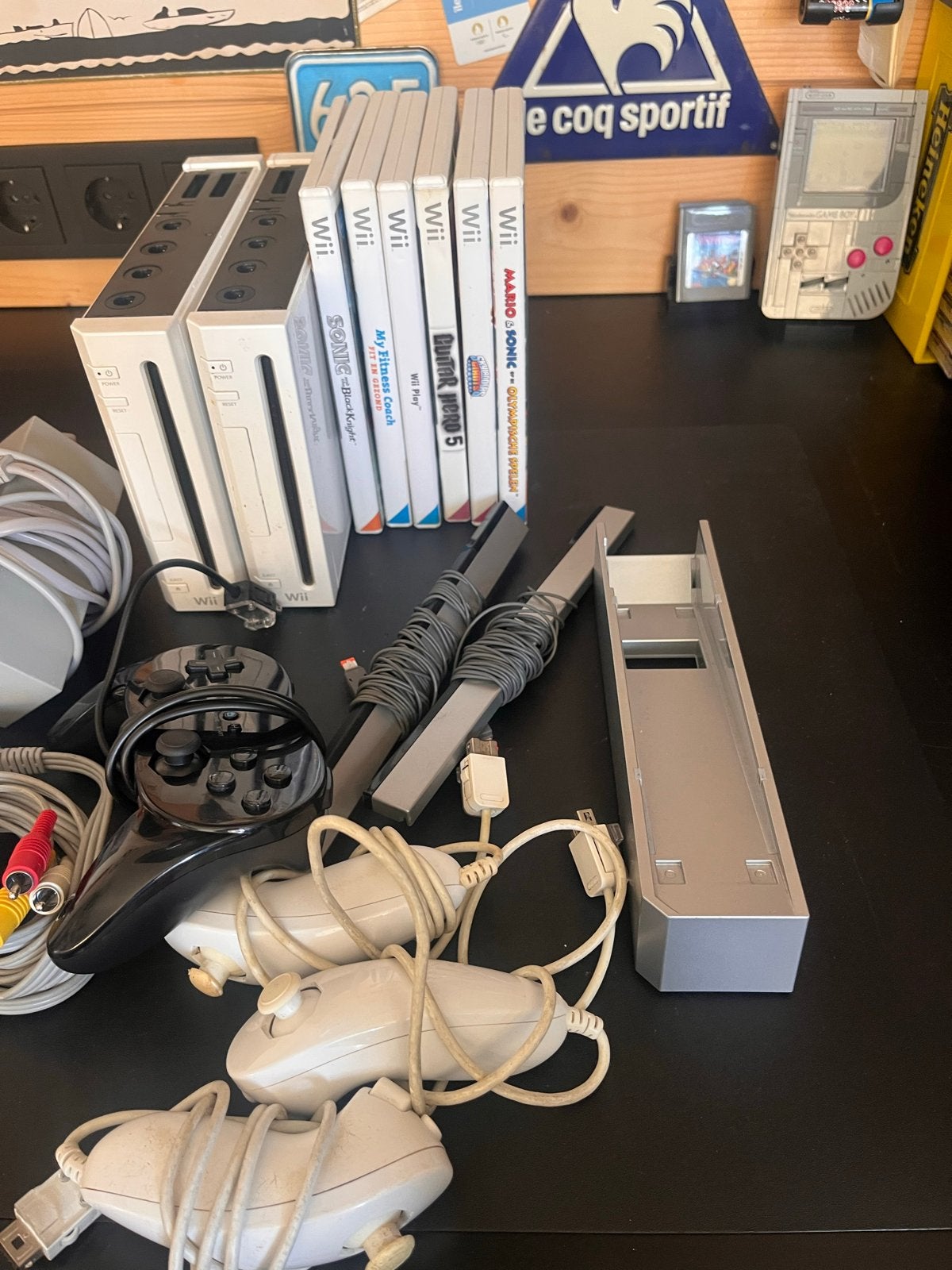 Partij Nintendo Wii consoles met accessoires en games, Ophalen of Verzenden, Gebruikt, Met 3 controllers of meer, Met games