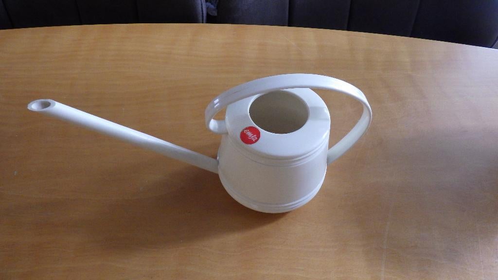 mooie retro witte gieter, Ophalen of Verzenden, Gebruikt, Kunststof