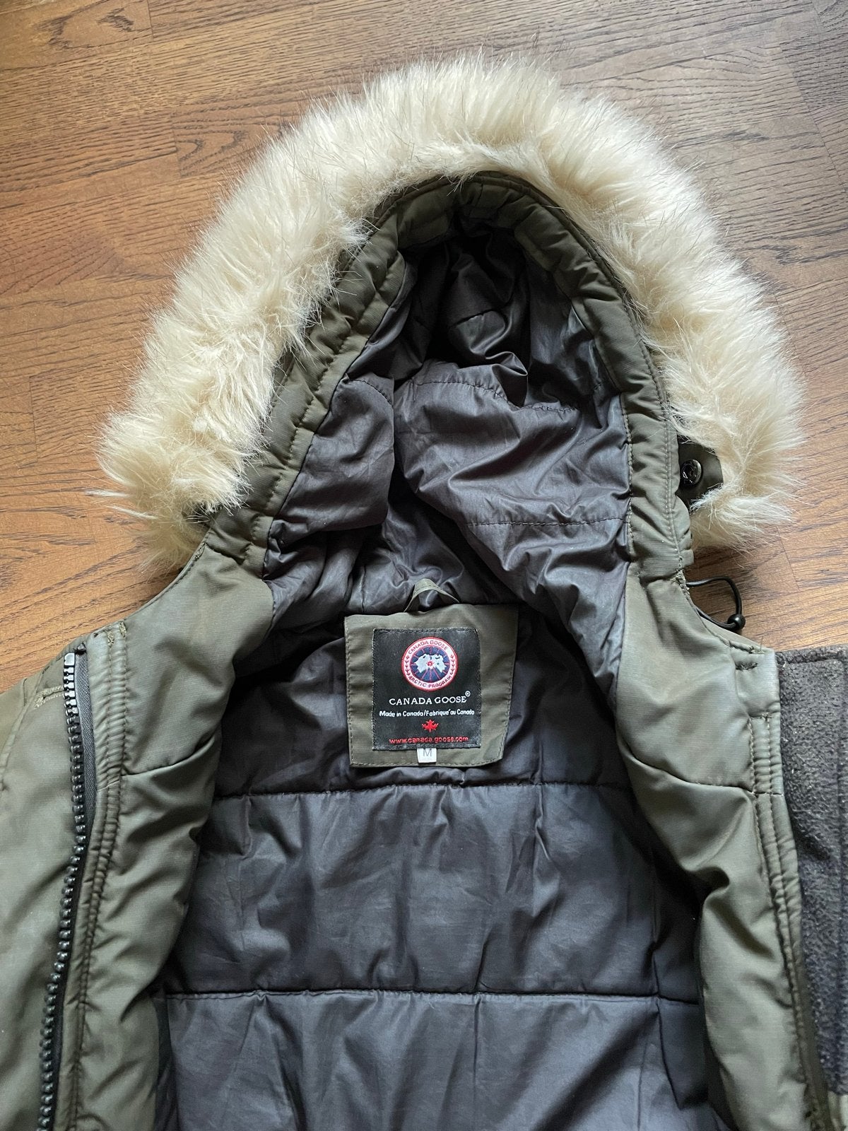 Canada Goose Warme Winterjas met Bontkraag - Maat M, Ophalen of Verzenden, Gedragen, Maat 38/40 (M), Groen