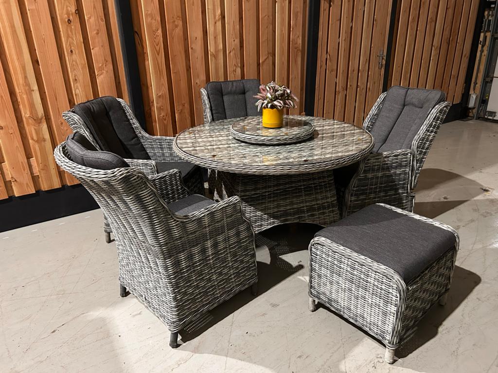 Mooie Wicker tuinset met 2 verstelbare stoelen en glasplaat, Tuin en Terras, 4 zitplaatsen, ., Ophalen of Verzenden, Zo goed als nieuw