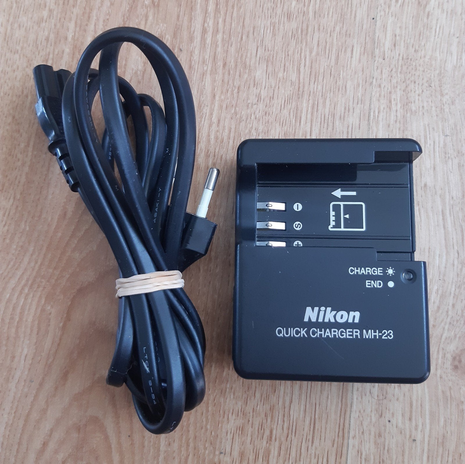 Nikon Oplader - MH-23 Quick Charger, Audio, Tv en Foto, Fotografie | Accu's en Batterijen, Nikon, Acculader, Nikon, Ophalen of Verzenden