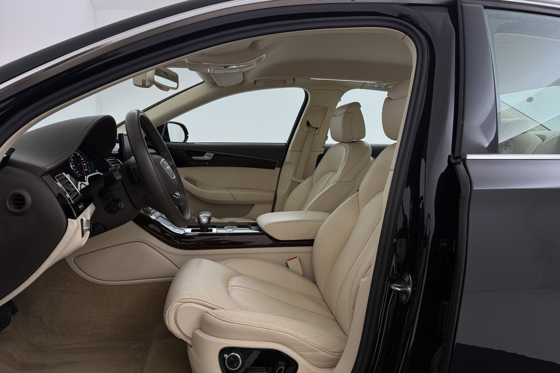 Audi A8 4.2 TDI quattro Pro Line+ | Luchtvering | 68.000 KM!, Auto's, Automaat, Euro 5, Gebruikt, 241 €/maand