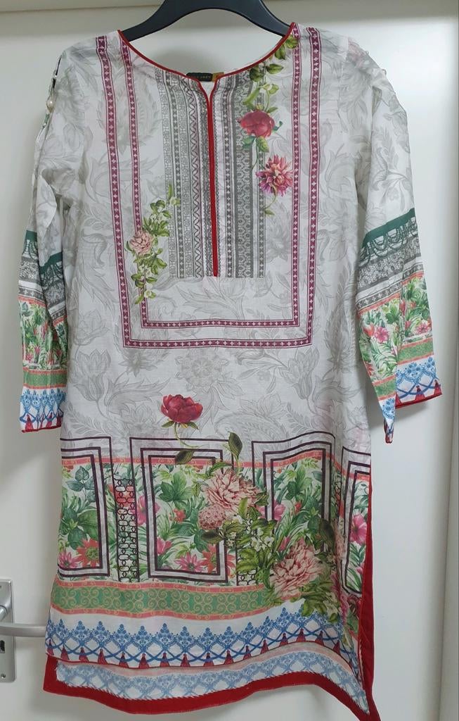 Zomerse Indiase Kameez Kurta Tuniek Jurk Wit Rood Print MT S, Wit, Ophalen of Verzenden, Zo goed als nieuw, Lange mouw