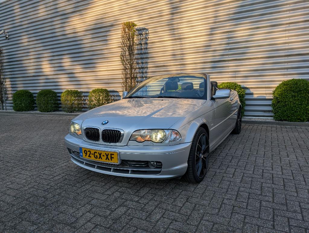 BMW 3-Serie 3.0 CI 330 Cabrio | E46 zes-in-lijn | NIEUW APK, Auto's, BMW, Automaat, Zwart, 1595 kg, Cabriolet
