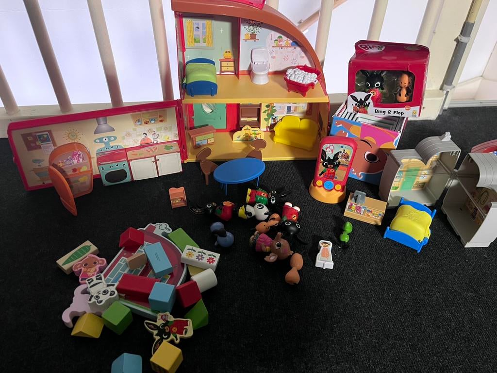 Bing speelhuis en meer!!, Ophalen, Gebruikt, Poppenhuis