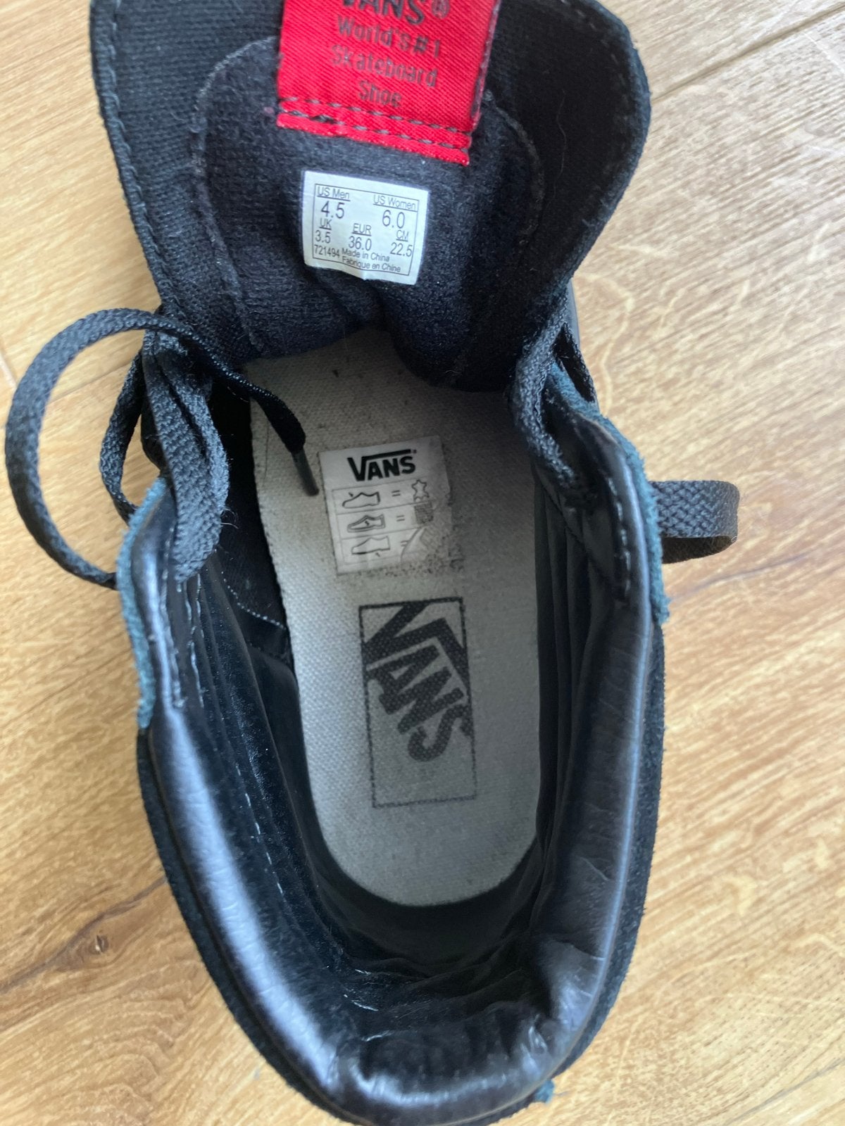 Vans Sk8-Hi sneakers zwart - Maat 36, Kleding | Dames, Schoenen, Zwart, Ophalen of Verzenden, Sneakers of Gympen, Gedragen