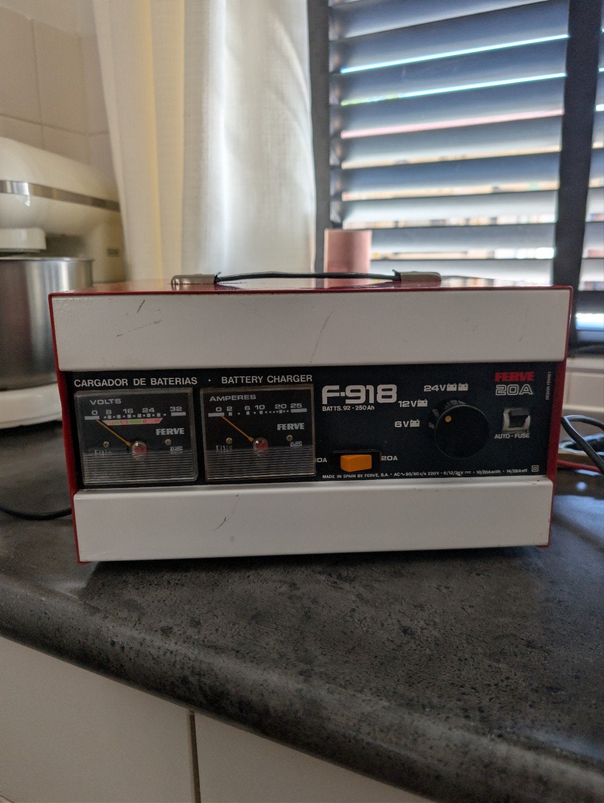 Ferve F-918 Acculader 6V/12V/24V 20A, Ophalen of Verzenden