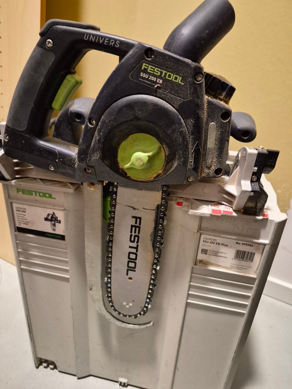 Festool UNIVERS SSU 200 EB-Plus zwaardzaag met Systainer, Ophalen, Gebruikt, Kettingzaag, 30 tot 70 mm