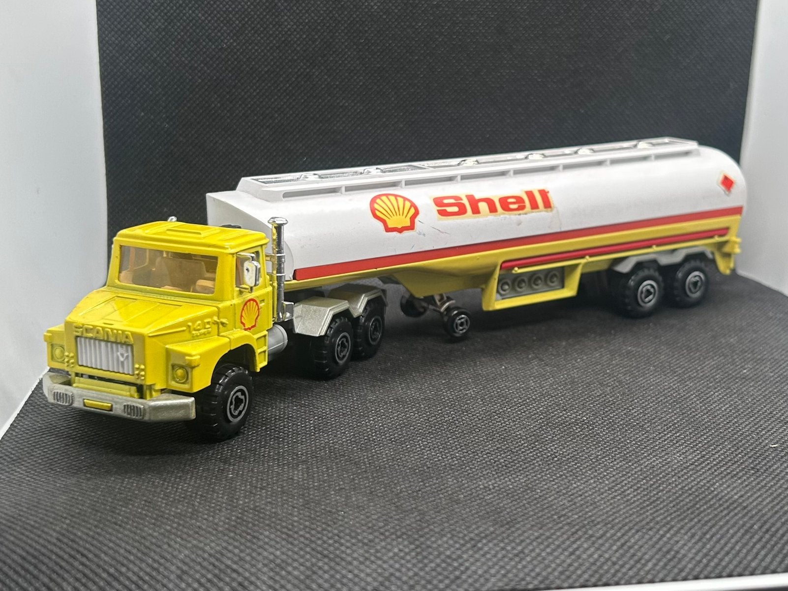 Majorette Scania V8 Tankwagen Shell, Verzenden, Zo goed als nieuw, Bus of Vrachtwagen