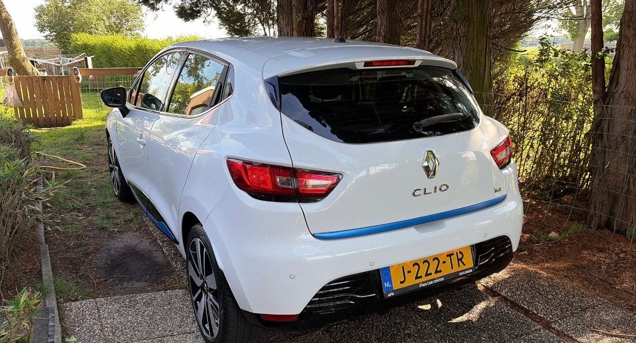 Renault Clio 0.9 TCE 66KW 5-DRS 2015 Wit, Auto's, Renault, Voorwielaandrijving, 898 cc, 40 €/maand, 540 kg