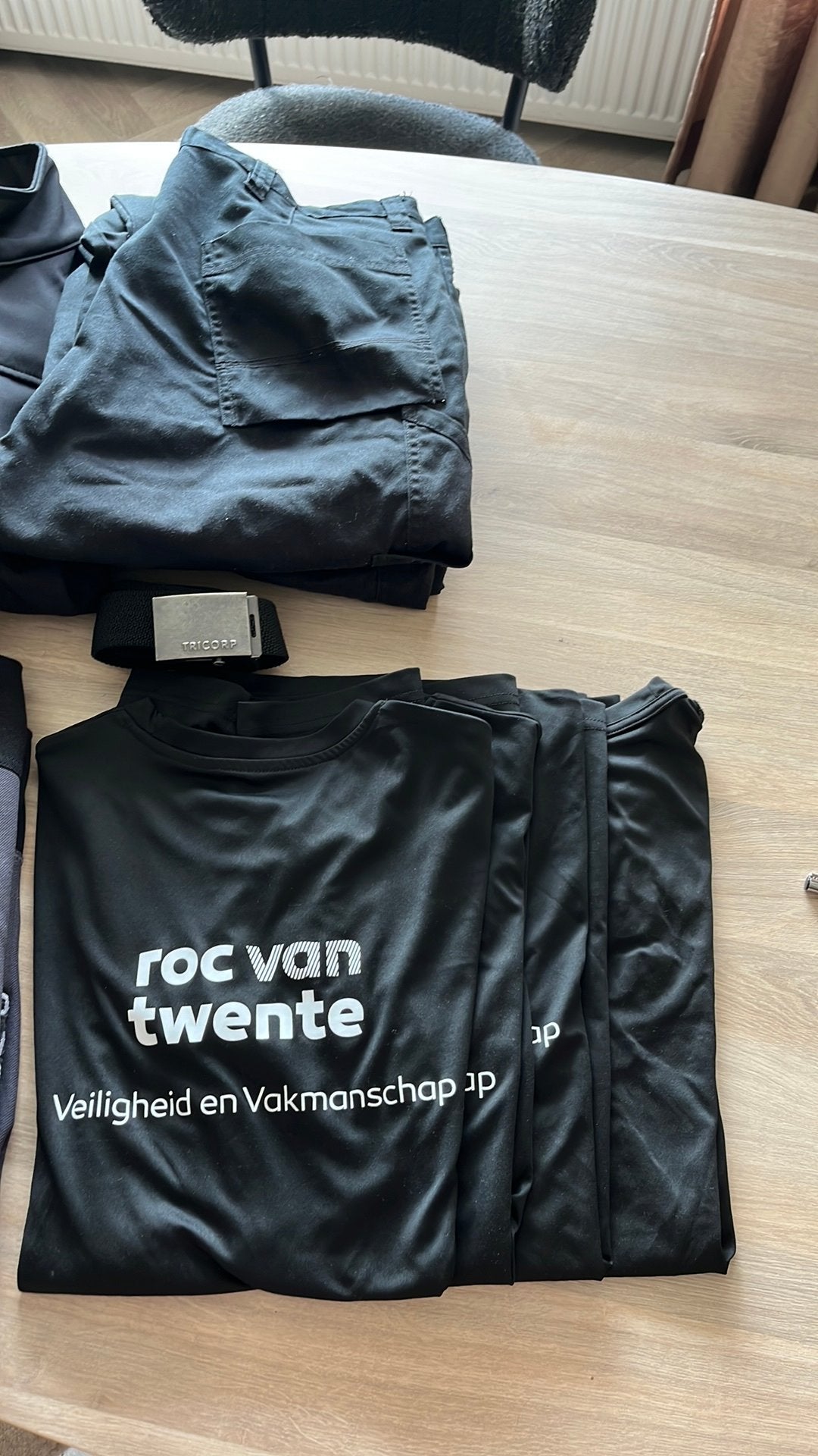 Kleding pakket ROC veiligheid en vakmanschap, Ophalen of Verzenden, Zo goed als nieuw