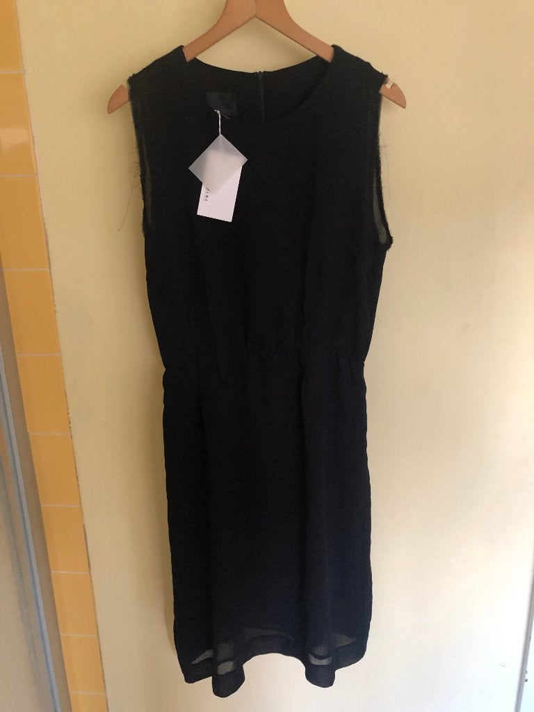 NIEUW mouwloos zwart jurkje Rue Blanche m 3 valt klein 36/38, Kleding | Dames, Rue Blanche, Verzenden, Zwart, Nieuw