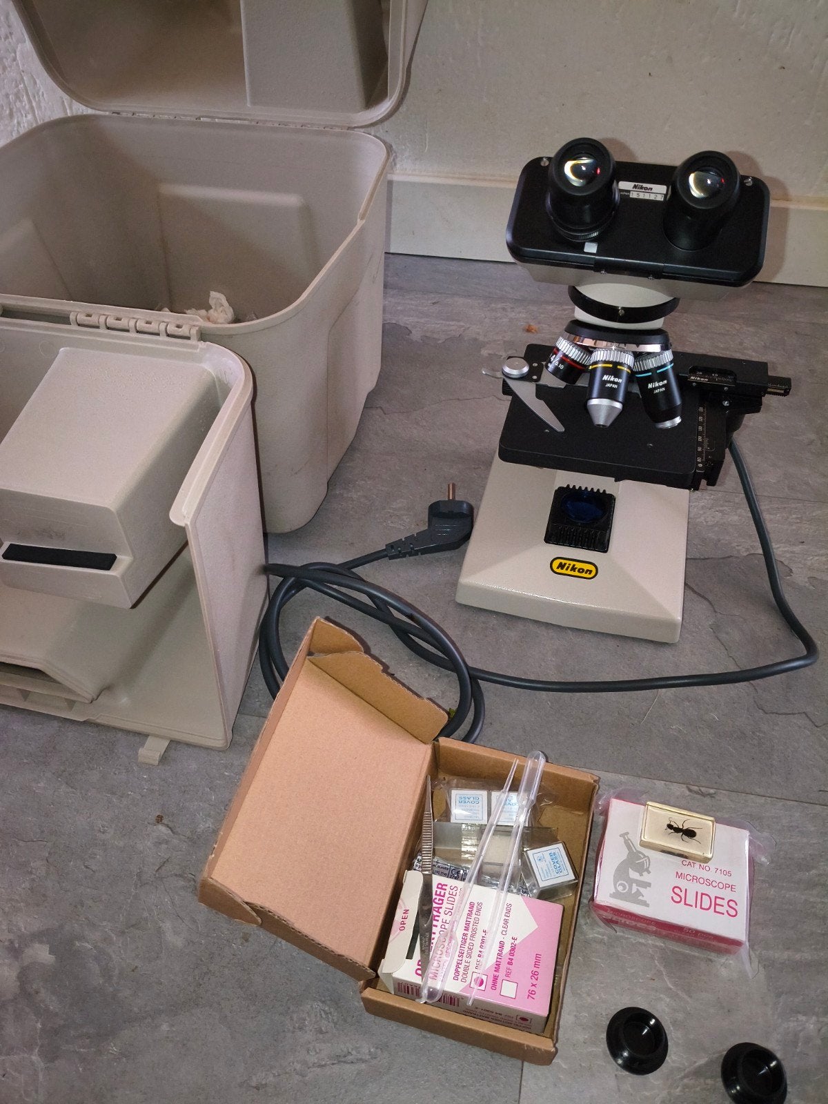 Nikon microscoop met accessoires en koffer, Ophalen of Verzenden, Gebruikt, 1000x of meer, Biologische microscoop