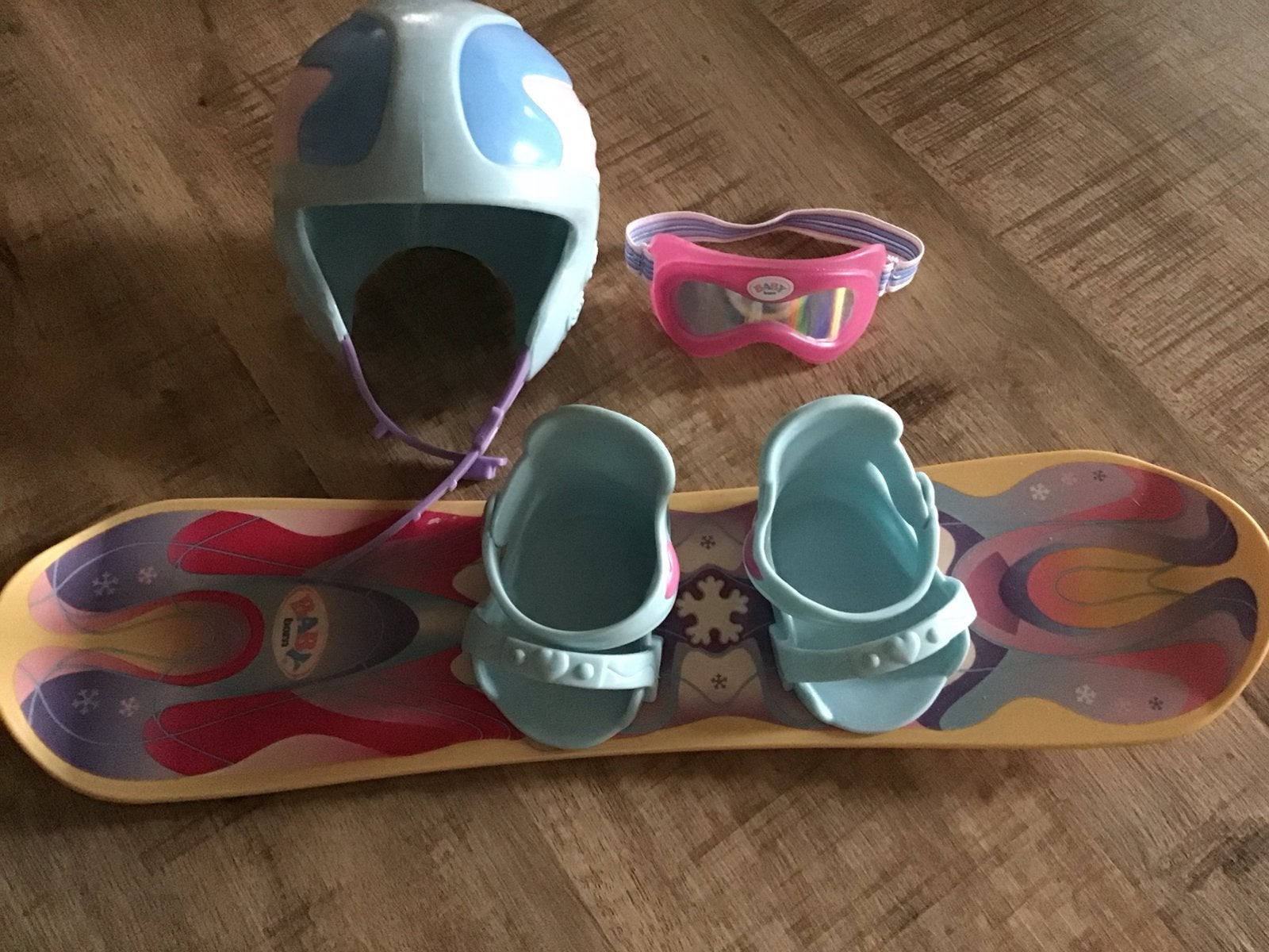 Babyborn helm bril en snowbord, Ophalen of Verzenden, Gebruikt, Babypop