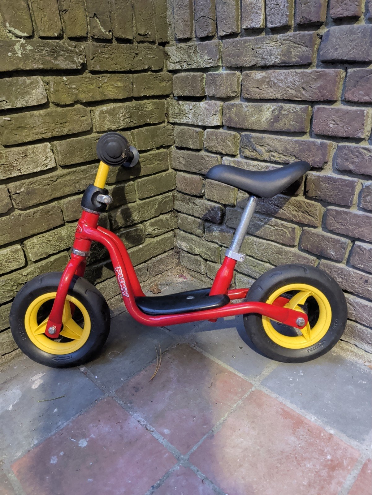 Puky loopfiets rood/geel - perfect voor de kleintjes!, Ophalen, Gebruikt, Loopfiets
