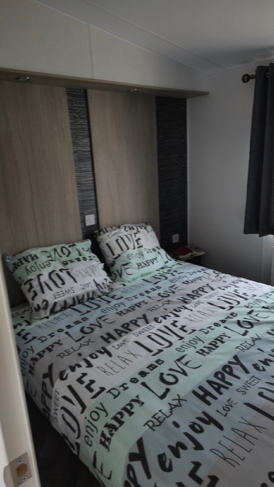 Foto 15 van Stacaravan / Chalet: Stebo Special Chalet 12x4m met 2 Riante
