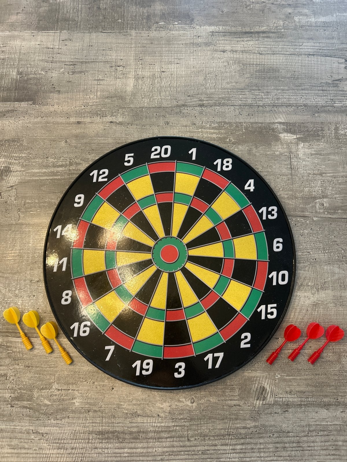 Dartbord met pijlen - Zo goed als nieuw, Ophalen of Verzenden, Zo goed als nieuw, Dartbord met pijlen