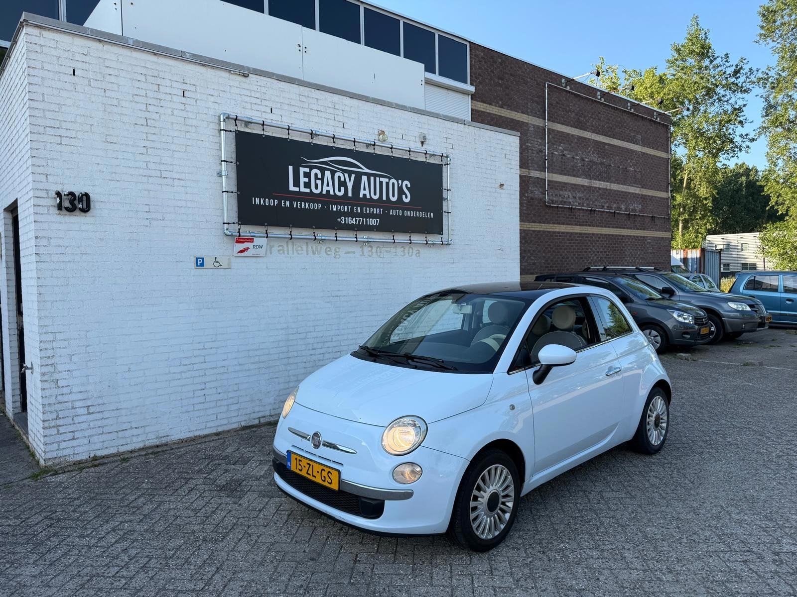Fiat 500 1.2 Lounge - APK 03/2027 - AIRCO - COMPLEET ONDERHO, Auto's, Voorwielaandrijving, Dealer onderhouden, Stof, Gebruikt