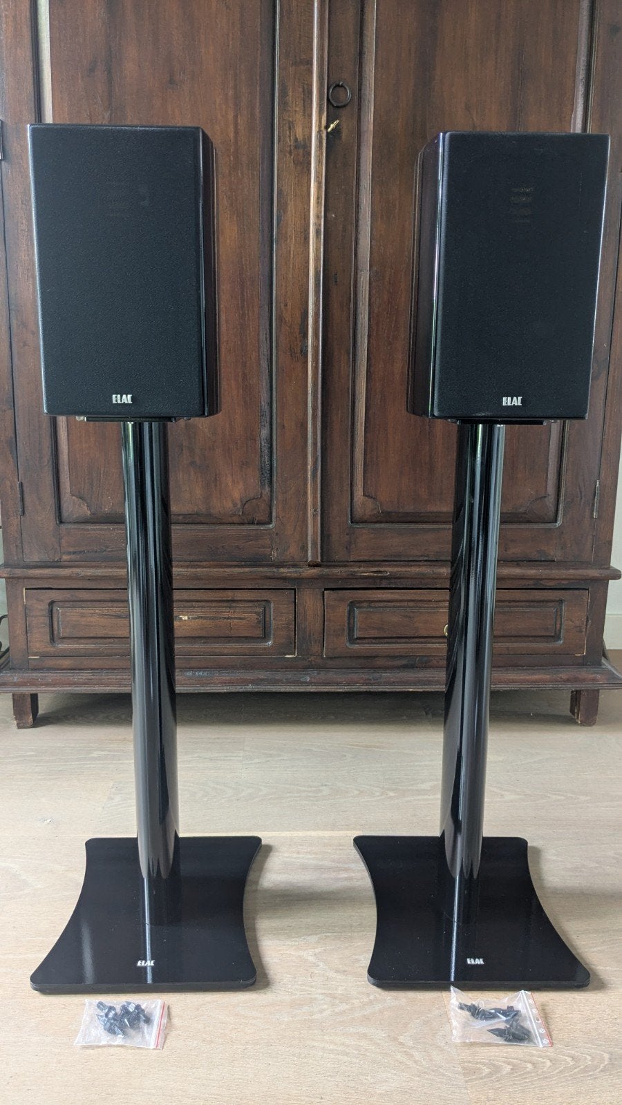 ELAC BS 263 Boekenplank Luidsprekers met Stands - zwart, Zo goed als nieuw, 60 tot 120 watt, Ophalen, Overige merken