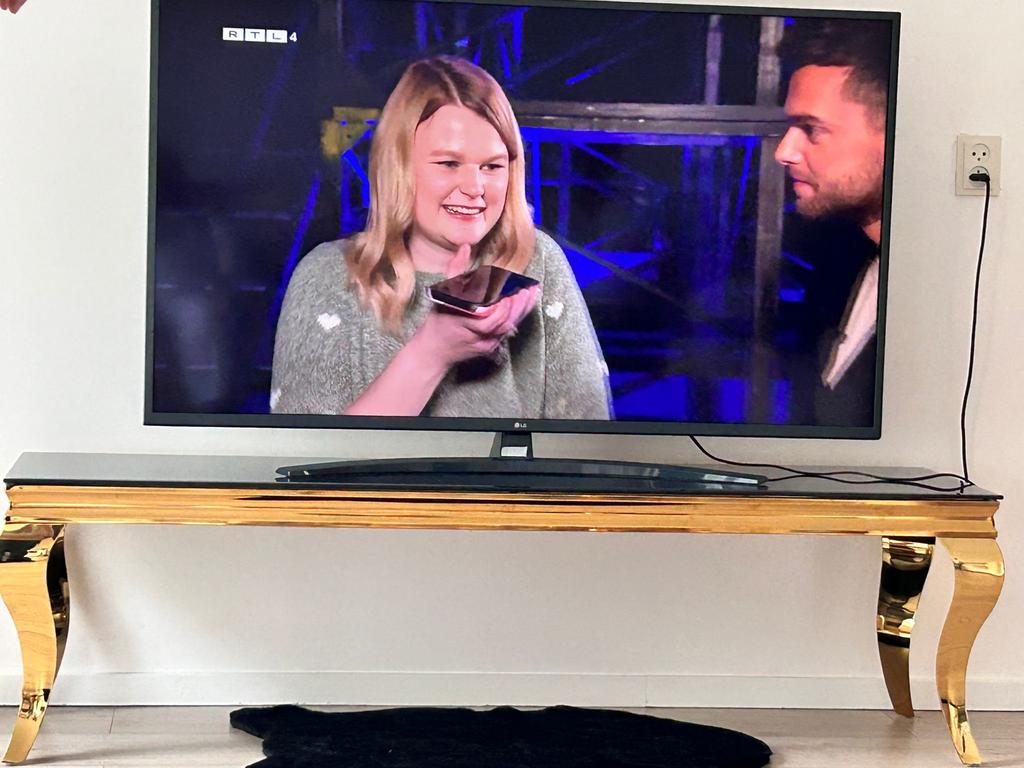 Tv meubel, 150 tot 200 cm, Ophalen of Verzenden, Zo goed als nieuw, Minder dan 100 cm