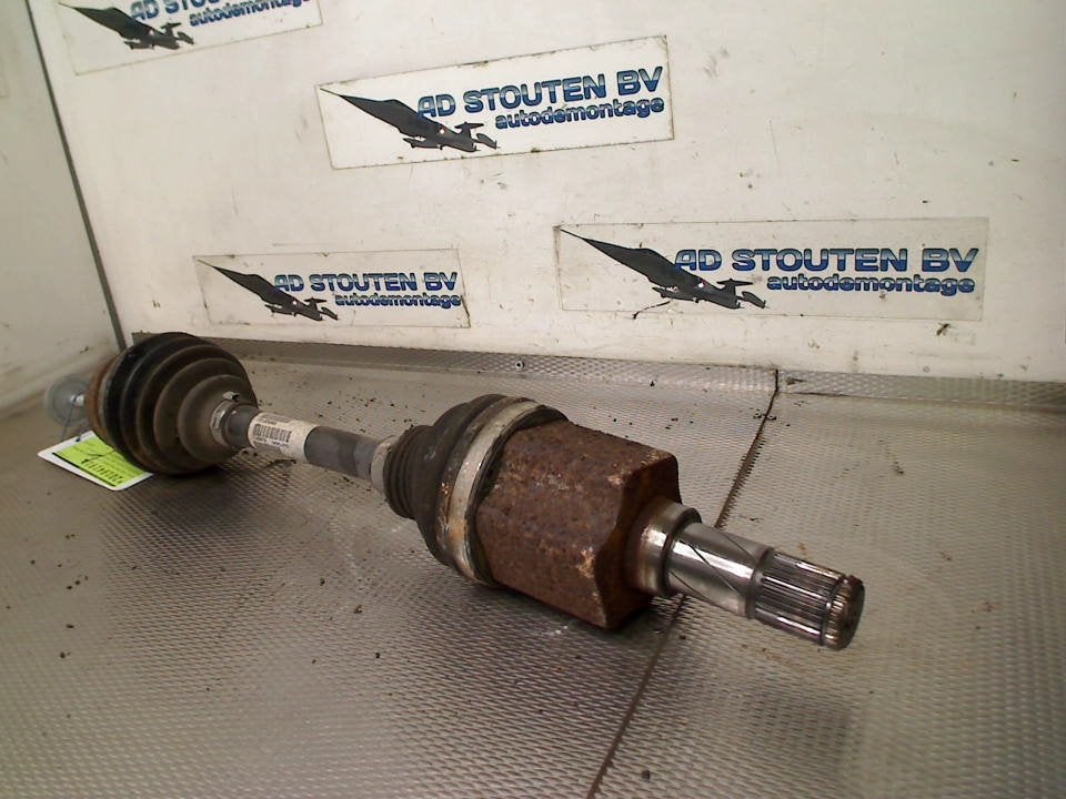 Aandrijfas Links Voor Volvo V40 (MV) 2014 P31325960, Gebruikt, Siegburger Straße 229, Köln 50679, , Duitsland, Info@volvocars.com