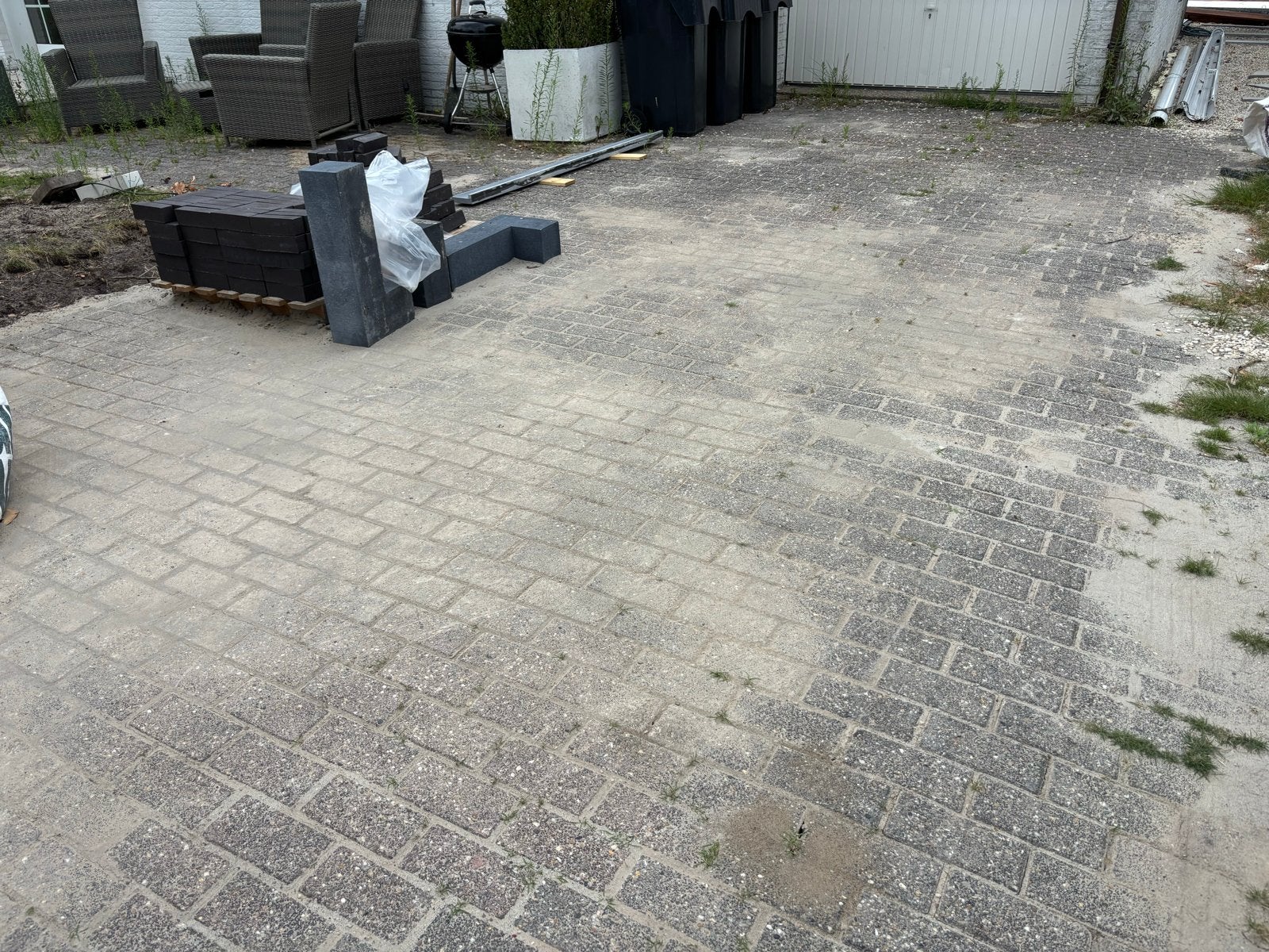 Gebruikte betonnen klinkers voor terras of pad, Ophalen, Gebruikt, Klinkers, 10 m² of meer