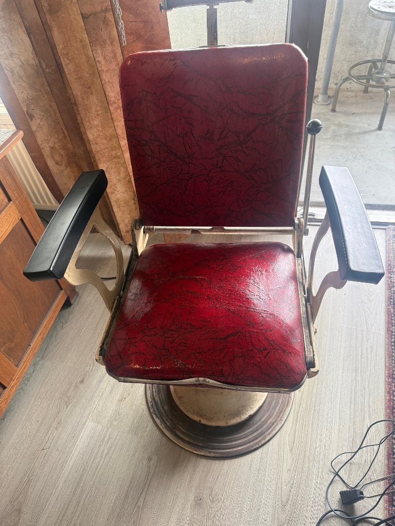 Vintage Indola Ideaalstoel / kappersstoel – NL salonstoel, Ophalen, Gebruikt, Vintage, Rood