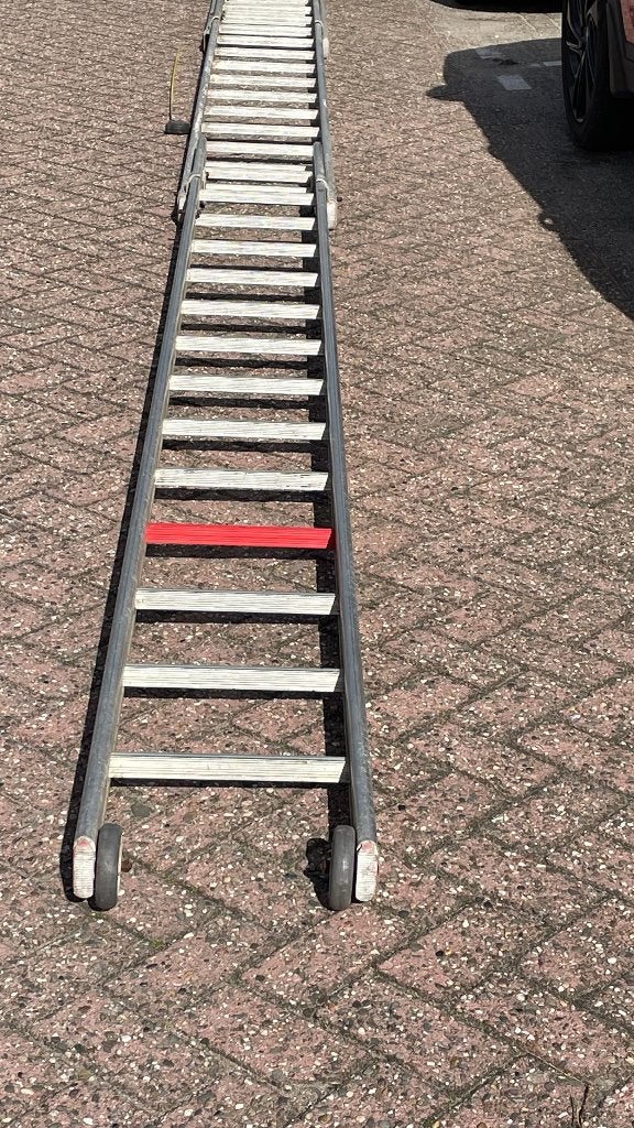uitschuifbare ladder 9,5 meter, Doe-het-zelf en Verbouw, Ophalen, Gebruikt, Ladder, Opvouwbaar of Inschuifbaar