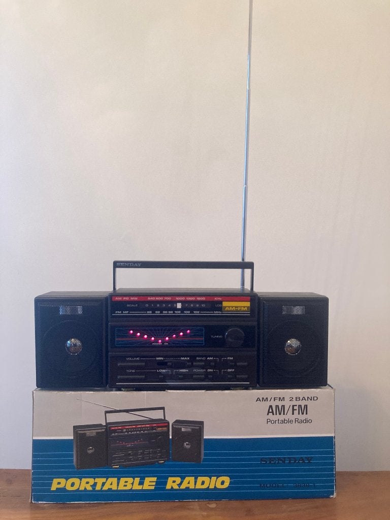 Vintage eighties Senday mini ghettoblaster transistorradio, Ophalen of Verzenden, Zo goed als nieuw, Transistorradio