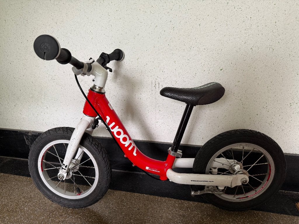 Woom 1 fiets 12 inch, Fietsen en Brommers, Ophalen, Gebruikt, Velgrem, Minder dan 16 inch