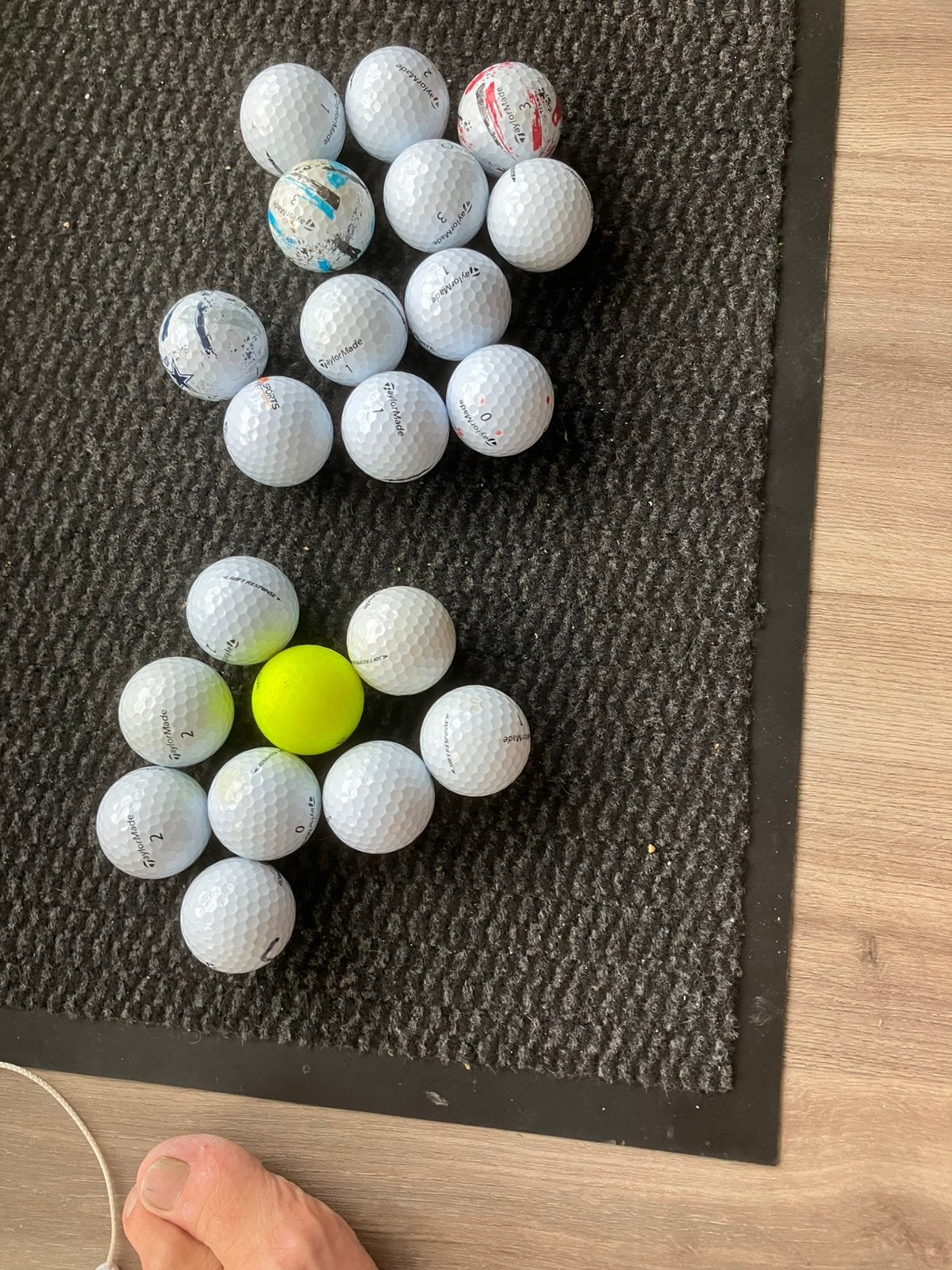 Taylor made golfballen, Sport en Fitness, Ophalen of Verzenden, Zo goed als nieuw, Bal(len)
