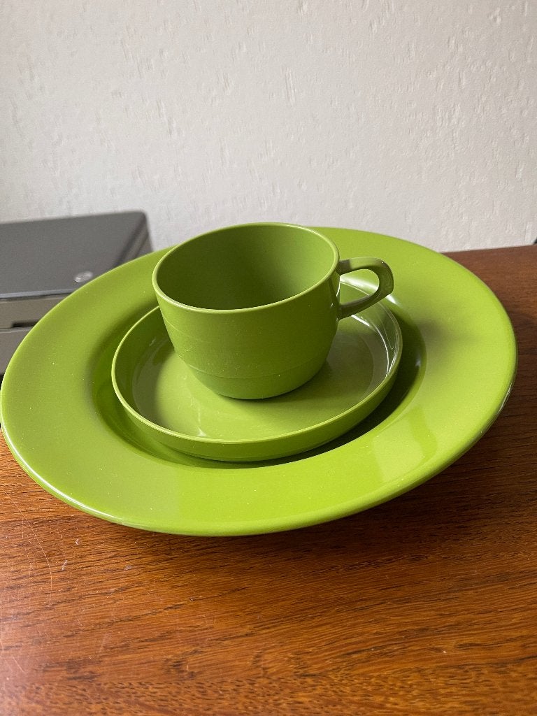 Set: Diep Bord 23,5 cm en Kop en Schotel "Mepal" Jaren 70, Ophalen of Verzenden, Huis en Inrichting