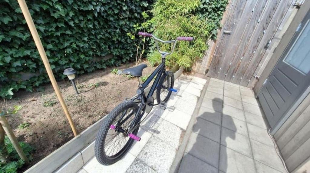 BMX fiets - Zadel en remmen ontbreken, Fietsen en Brommers, Fietsen | Crossfietsen en BMX, Ophalen, Gebruikt, Staal, Velgrem