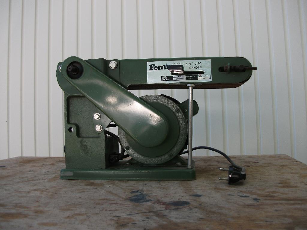 bandschuurmachine, Doe-het-zelf en Verbouw, Gereedschap | Schuurmachines, Ophalen, Gebruikt, 600 tot 1200 watt, Bandschuurmachine