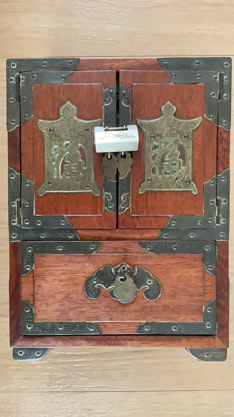 Chinees kastje, Ophalen of Verzenden