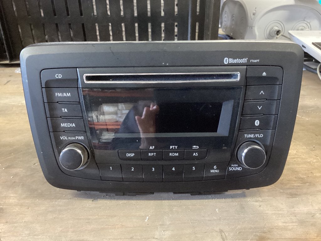 Suzuki Swift Baleno Radio CD Speler Bluetooth FT0086A, Ophalen, Gebruikt