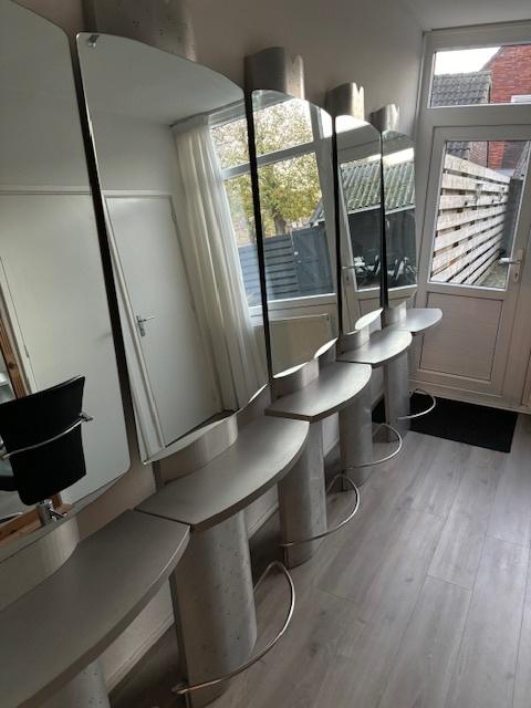 Kappersmeubels, Ophalen, Gebruikt, Metaal of Aluminium, 50 tot 100 cm