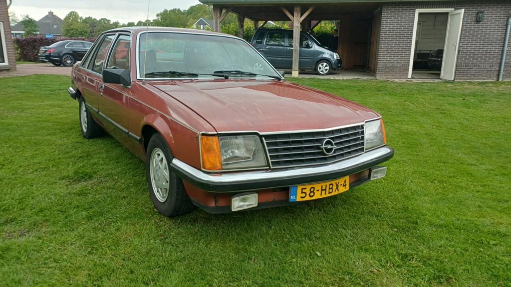 Opel Senator 2.5 E 1982 Rood, Auto's, Bruin, Handgeschakeld, Particulier, Sedan