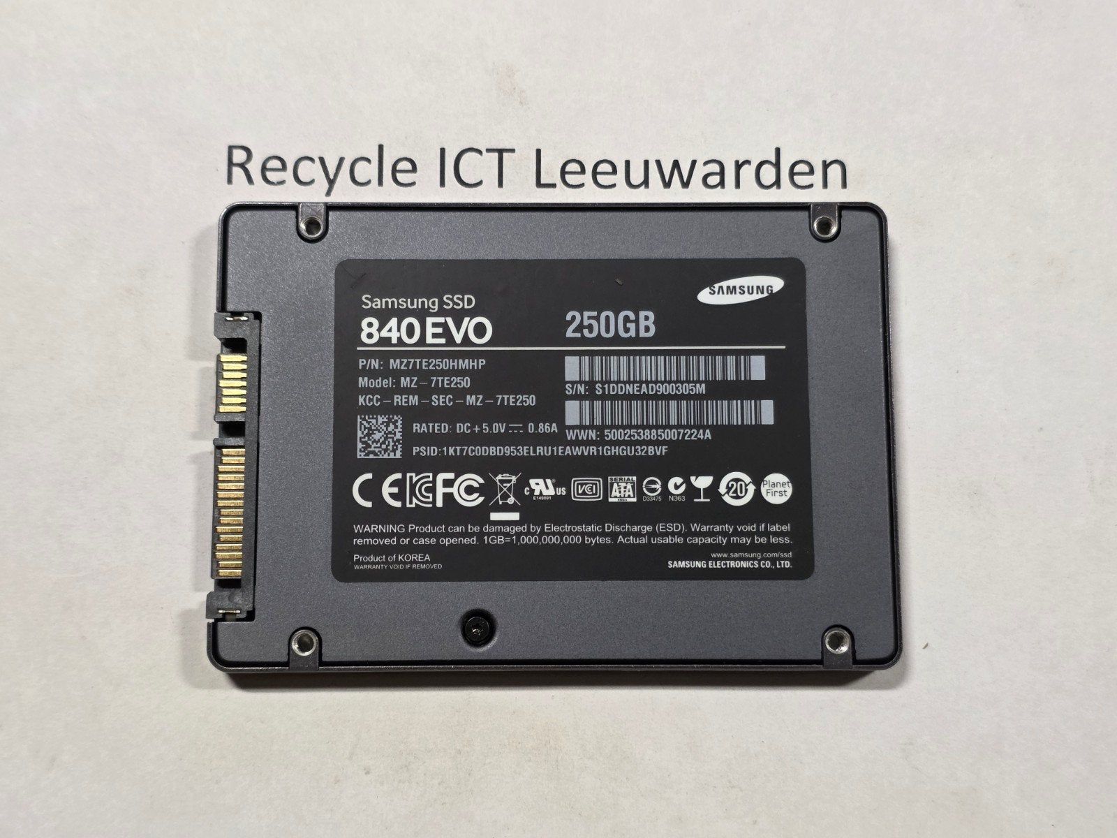 Samsung SSD 840 EVO 250GB - Snelle en Betrouwbare Opslag, Intern, Gebruikt, Server, Onbekend