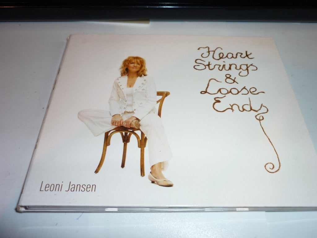 Leoni Jansen de cd heart strings & loose ends, Cd's en Dvd's, Verzenden