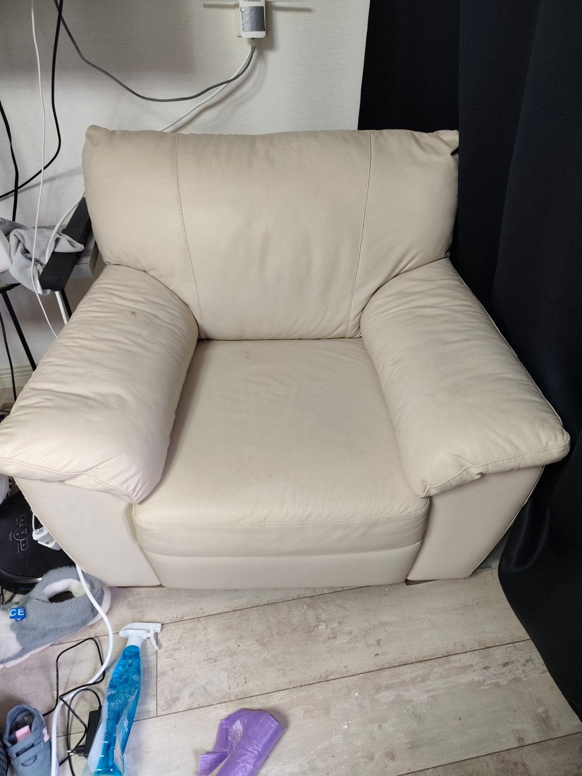 Comfortabele Crèmekleurige Leren Fauteuil, Huis en Inrichting, Fauteuils, Gebruikt, Leer, 75 tot 100 cm, 75 tot 100 cm, Ophalen of Verzenden