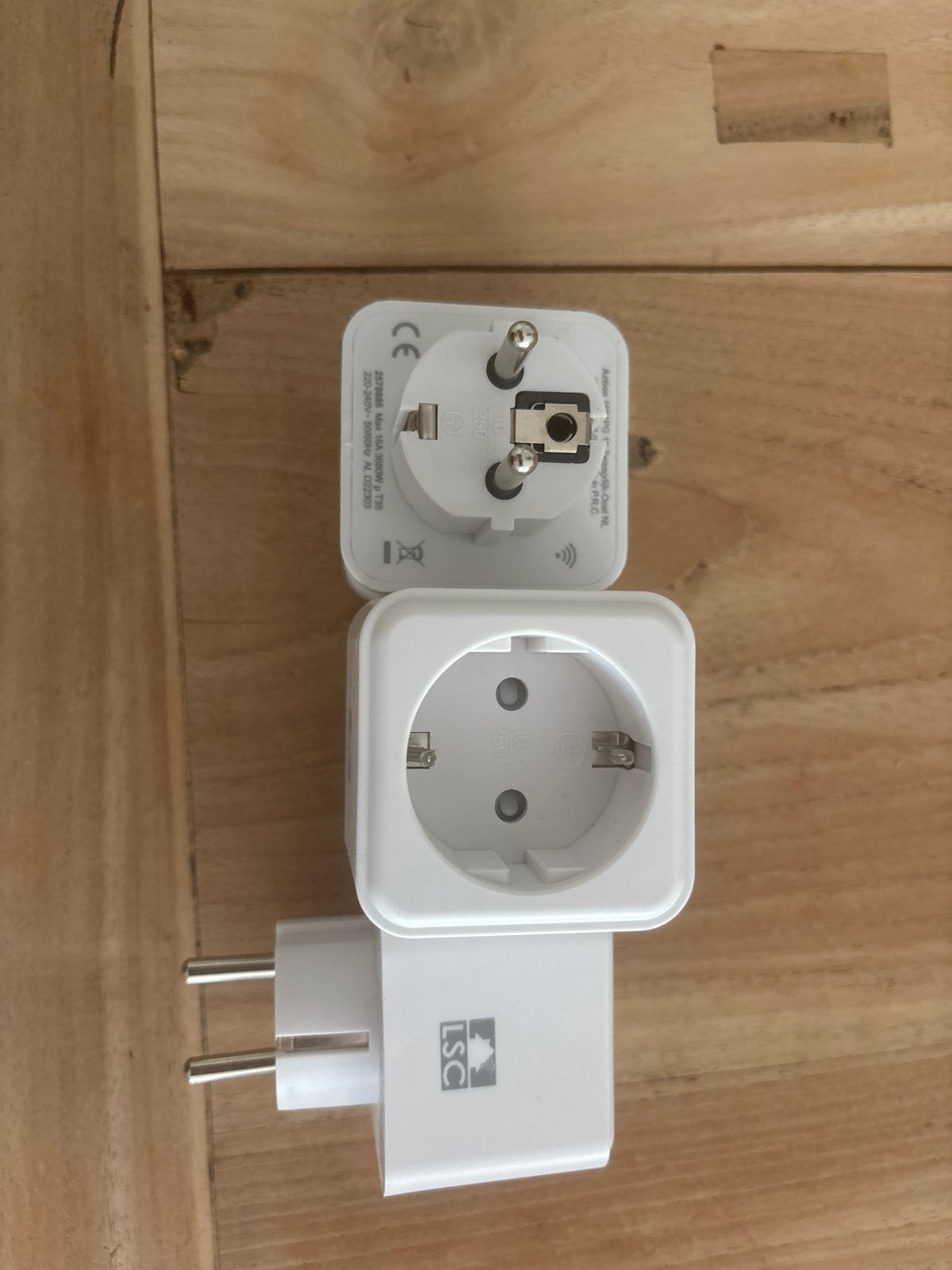 LSC Smart Connect Stekkerdoos met Wifi, Ophalen, Zo goed als nieuw, Overige merken, Stekkerdoos