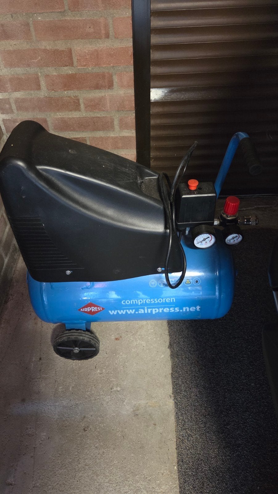 Airpress Compressor - Zo goed als nieuw, Doe-het-zelf en Verbouw, Ophalen of Verzenden