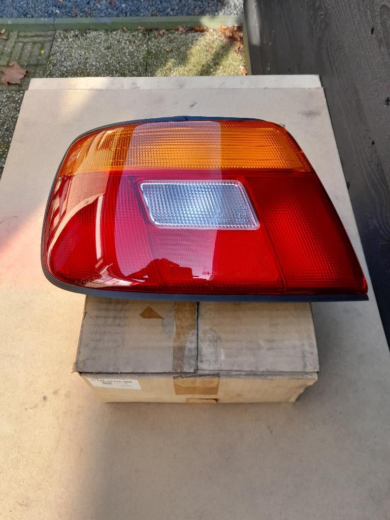 ACHTERLICHT - LINKS - NIEUW & ORIGINEEL- DAIHATSU CHARADE, Verzenden, Nieuw, Daihatsu