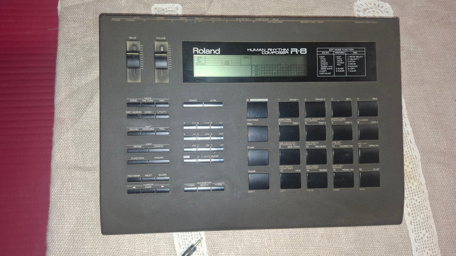 drumcomputer Roland R8, Ophalen of Verzenden, Gebruikt