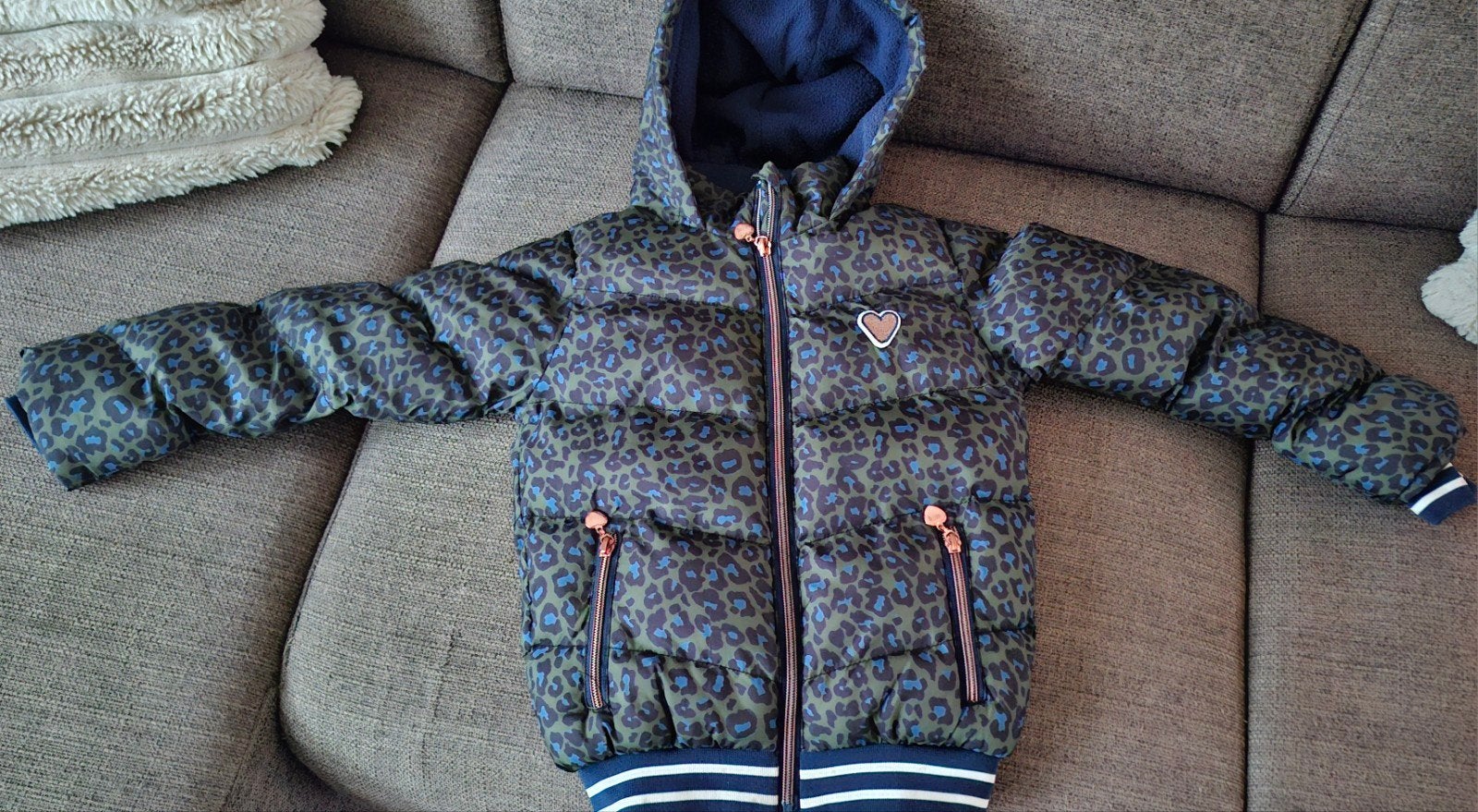 Winterjas voor een meisje - maat 110/116, Ophalen, Zo goed als nieuw, Terstal, Meisje