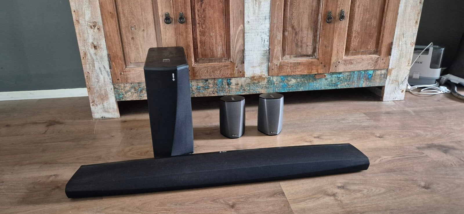 Denon Heos bar, Denon Heos sub, 2x Denon Heos 1 hs2, Soundbar, 70 watt of meer, Zo goed als nieuw, Overige spelers